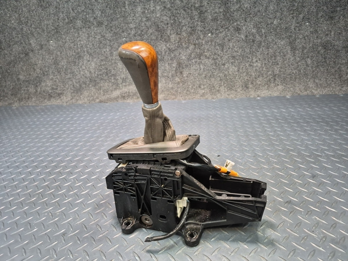 2003-2009 Lexus UZJ120L GX470 A/T Automatic Transmission Floor Shifter Knob