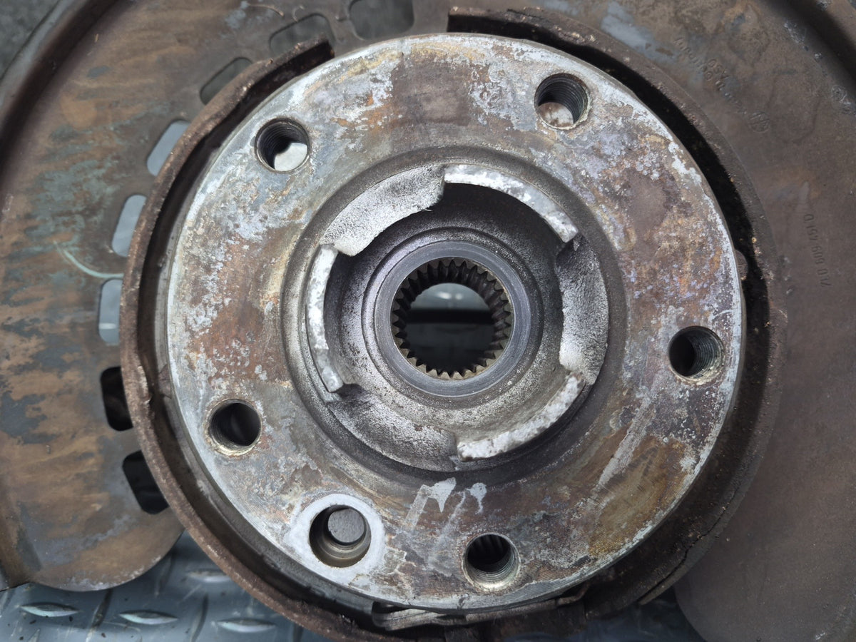 2003-2010 Porsche Cayenne 957 AWD Rear Left Spindle Knuckle Wheel Hub Bearing
