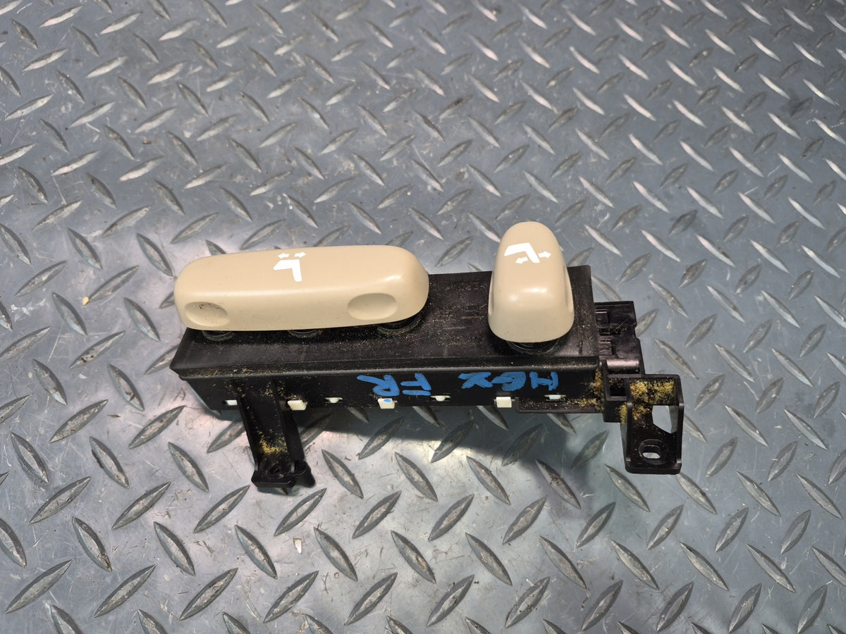 2003-2005 Lexus UZJ120L GX470 Front Right Seat Adjustment Control Switch