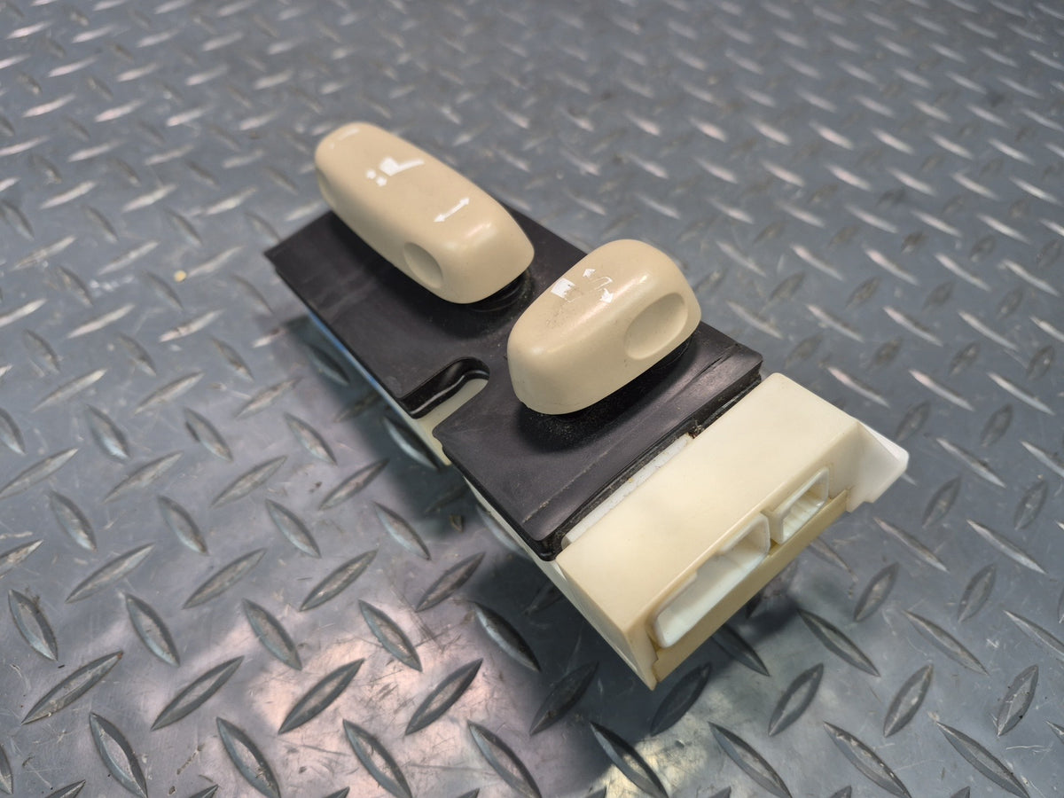 2003-2005 Lexus UZJ120L GX470 Front Left Seat Adjustment Control Switch