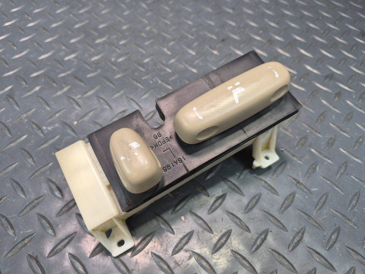 2003-2005 Lexus UZJ120L GX470 Front Left Seat Adjustment Control Switch