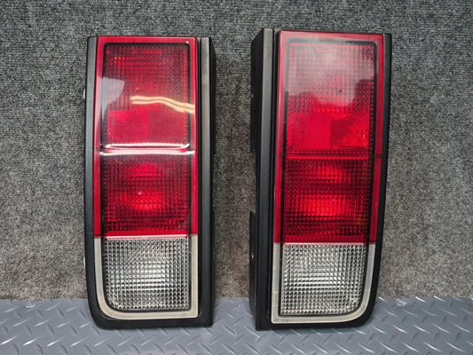 2005-2009 Hummer H2 Rear Left & Right Side Tail Light Lamp Set of 2