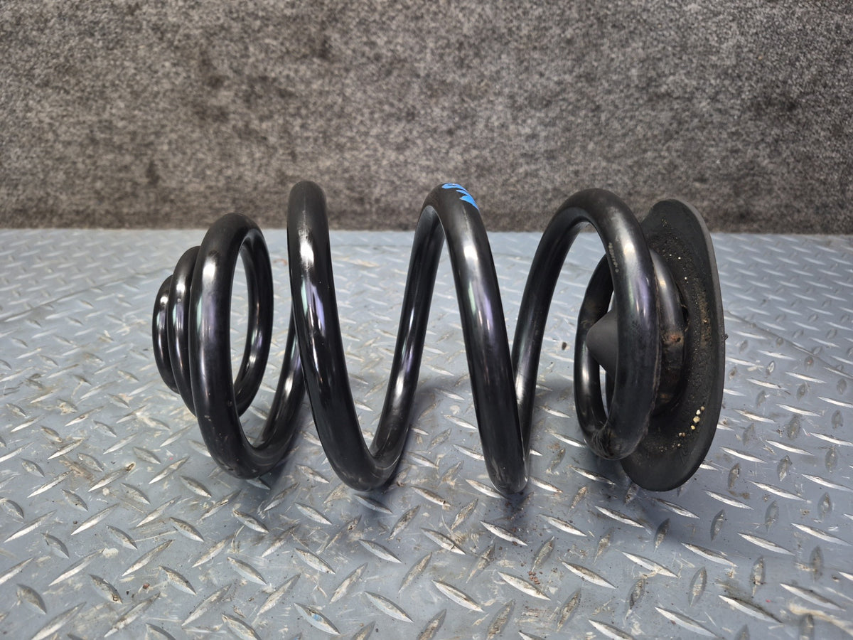01-06 BMW E46 330Ci Convertible Set of 2 Rear Left & Right Coil Spring OEM