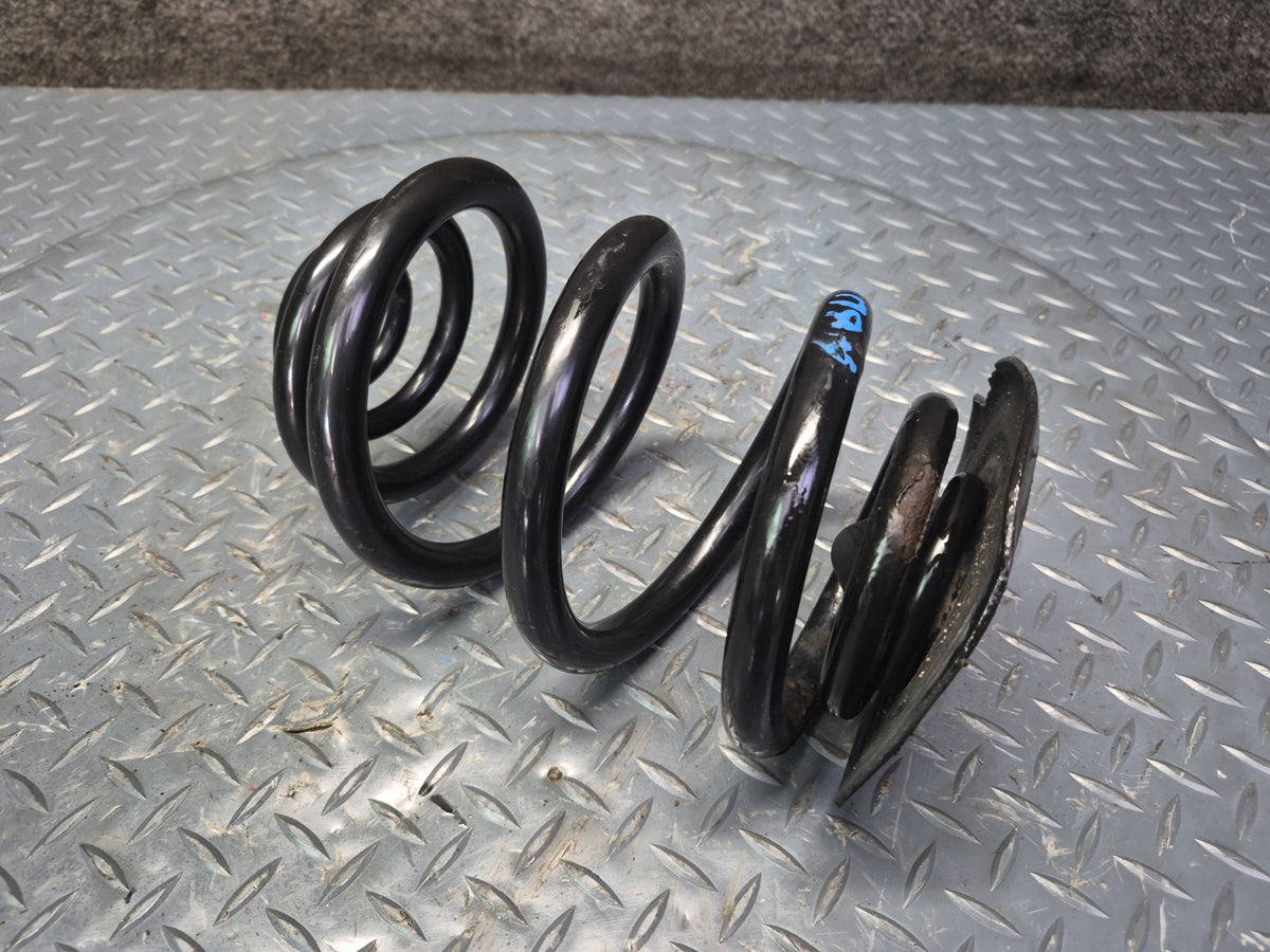 01-06 BMW E46 330Ci Convertible Set of 2 Rear Left & Right Coil Spring OEM