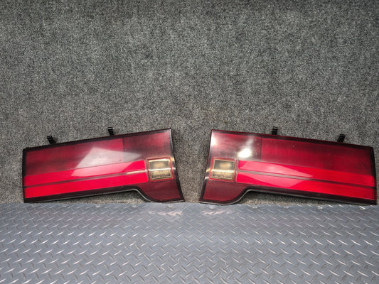 93-96 Toyota Hiace KZH106W Rear Left & Right Inner Tail Light Lamp Set Damaged