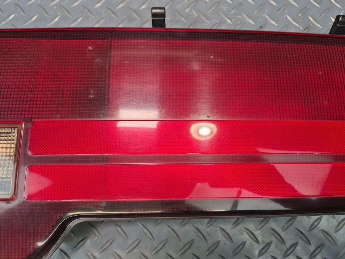 93-96 Toyota Hiace KZH106W Rear Left & Right Inner Tail Light Lamp Set Damaged
