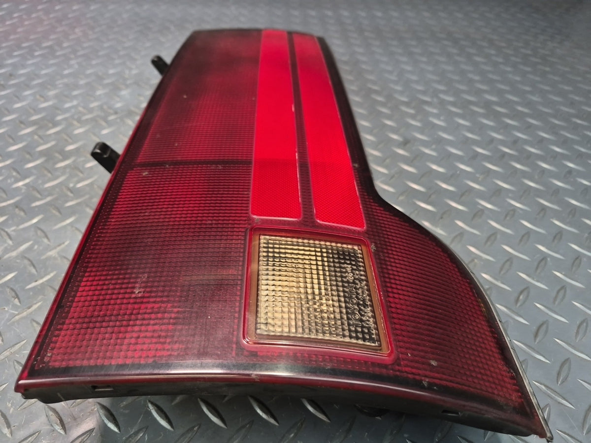 93-96 Toyota Hiace KZH106W Rear Left & Right Inner Tail Light Lamp Set Damaged