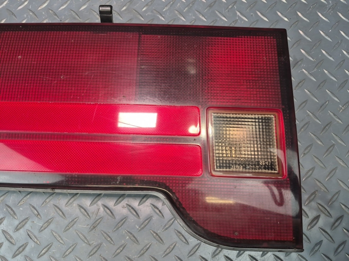93-96 Toyota Hiace KZH106W Rear Left & Right Inner Tail Light Lamp Set Damaged