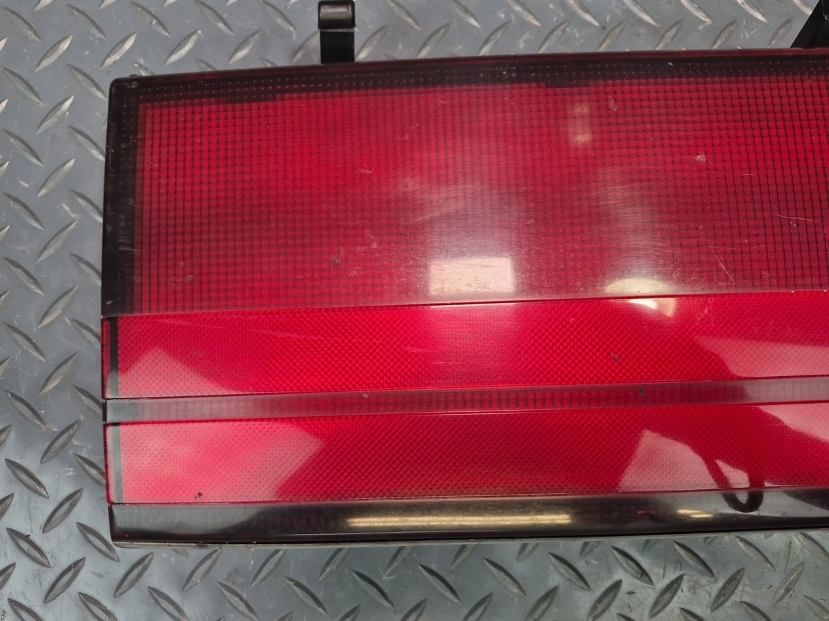 93-96 Toyota Hiace KZH106W Rear Left & Right Inner Tail Light Lamp Set Damaged