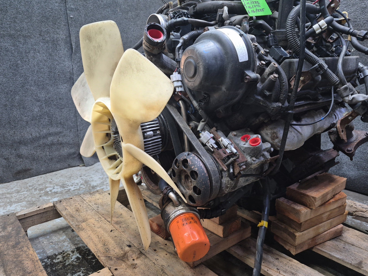 2006-2007 Lexus UZJ100L LX470 4.7L V8 2UZFE Complete Engine VIN T 5th Digit