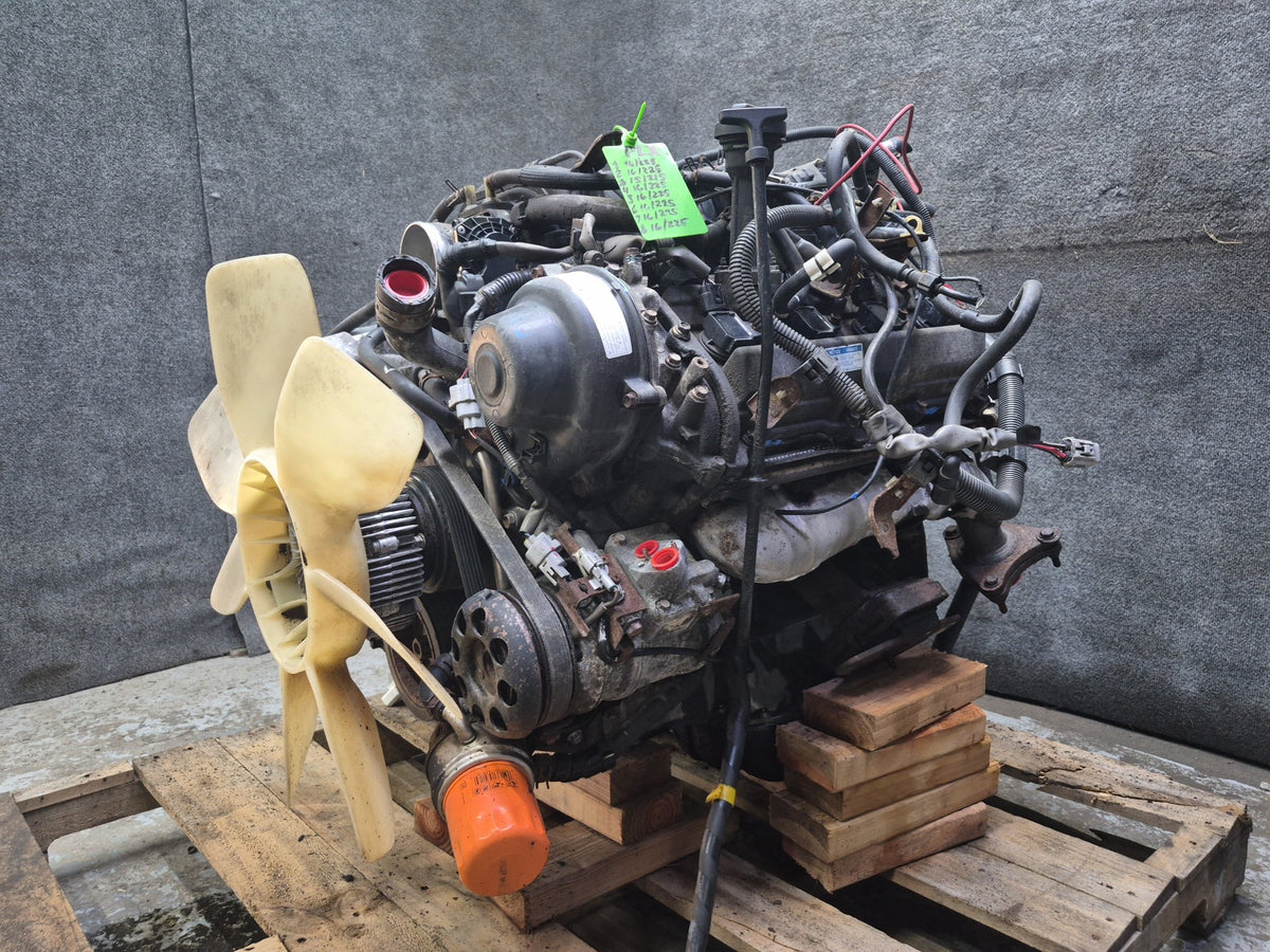 2006-2007 Lexus UZJ100L LX470 4.7L V8 2UZFE Complete Engine VIN T 5th Digit
