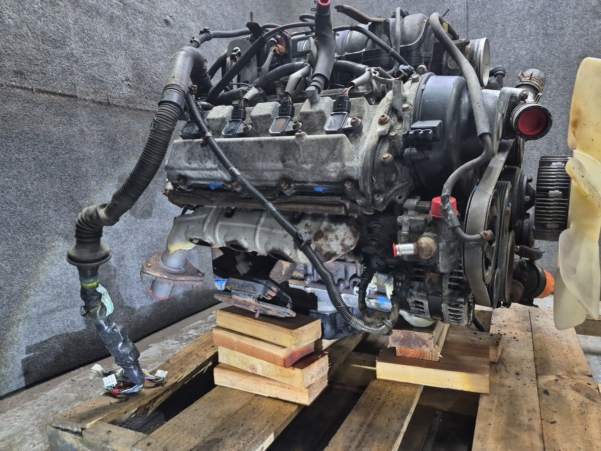 2006-2007 Lexus UZJ100L LX470 4.7L V8 2UZFE Complete Engine VIN T 5th Digit