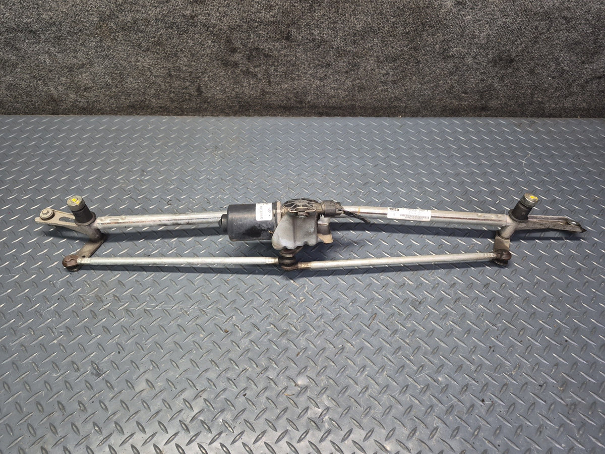 2008-2009 Hummer H2 Front Windshield Wiper Transmission Linkage W/ Motor