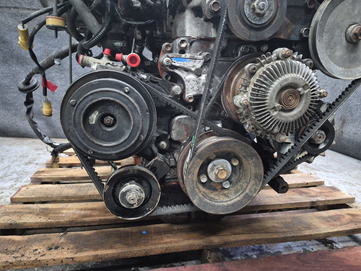 1983 Toyota Celica RA65 2.4L 22R-EC VIN R 4TH Digit Complete Engine Motor 177k