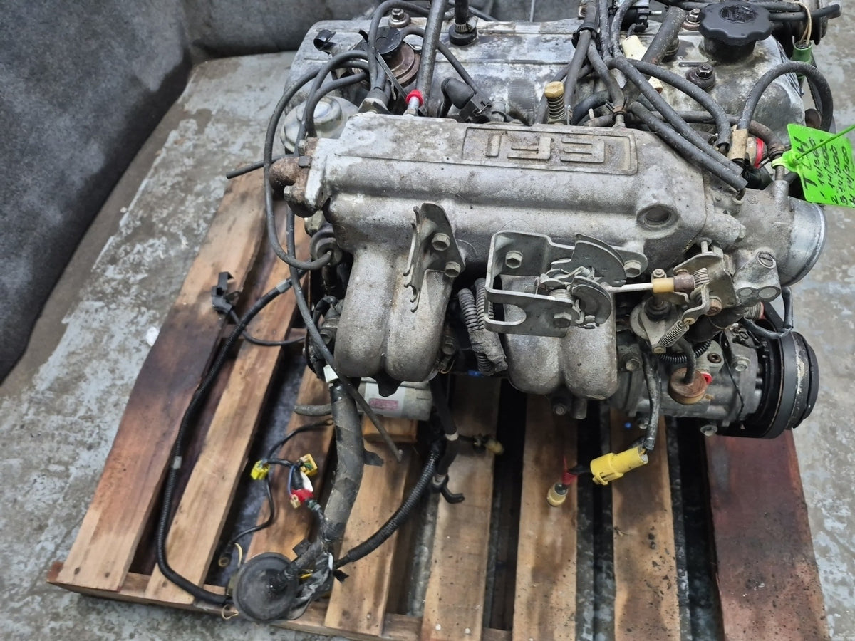 1983 Toyota Celica RA65 2.4L 22R-EC VIN R 4TH Digit Complete Engine Motor 177k