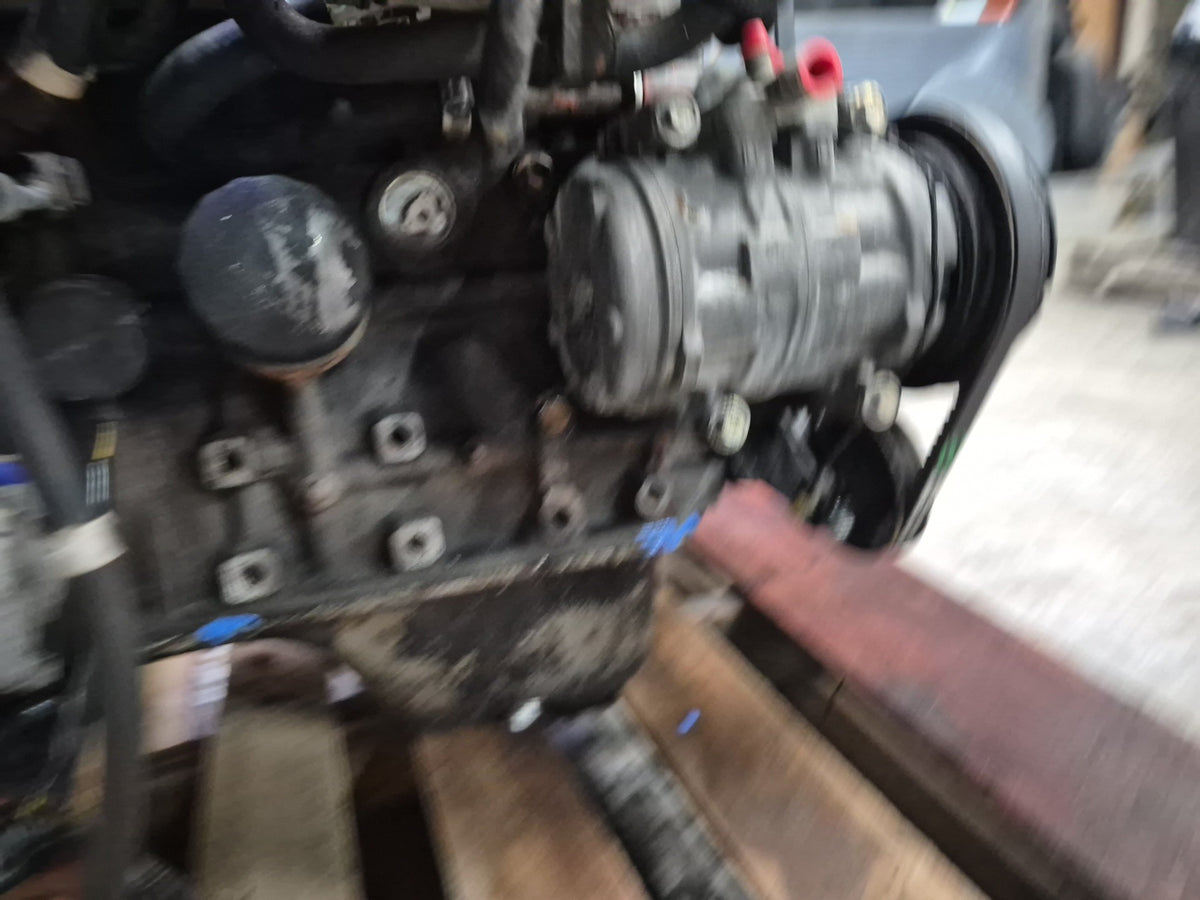1983 Toyota Celica RA65 2.4L 22R-EC VIN R 4TH Digit Complete Engine Motor 177k