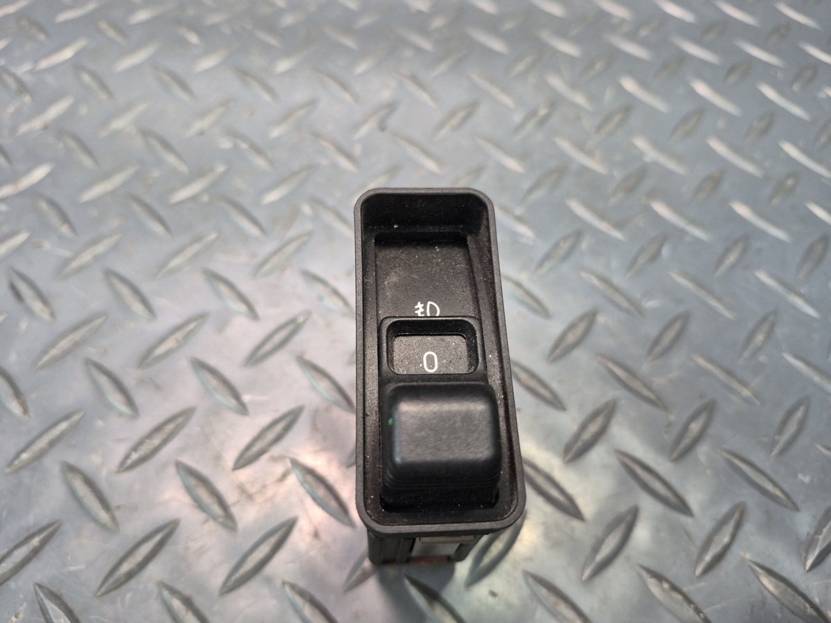 1994-1997 BMW E31 840Ci Fog Light Control Button Switch