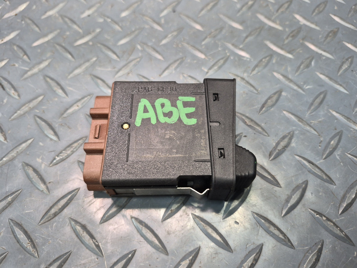1994-1997 BMW E31 840Ci Fog Light Control Button Switch