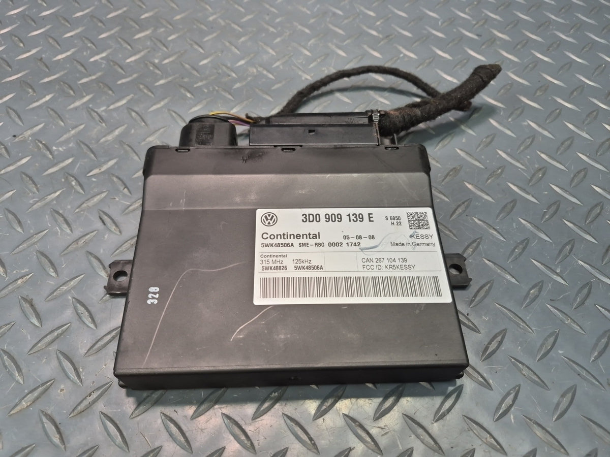 08-10 Porsche Cayenne 957 Immobilizer Theft Locking Control Module 3D0909139E