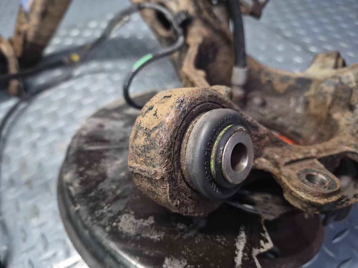 03-08 BMW E85 Z4 RWD Rear Left Spindle Knuckle Trailing Arm Hub Bearing 101K OEM