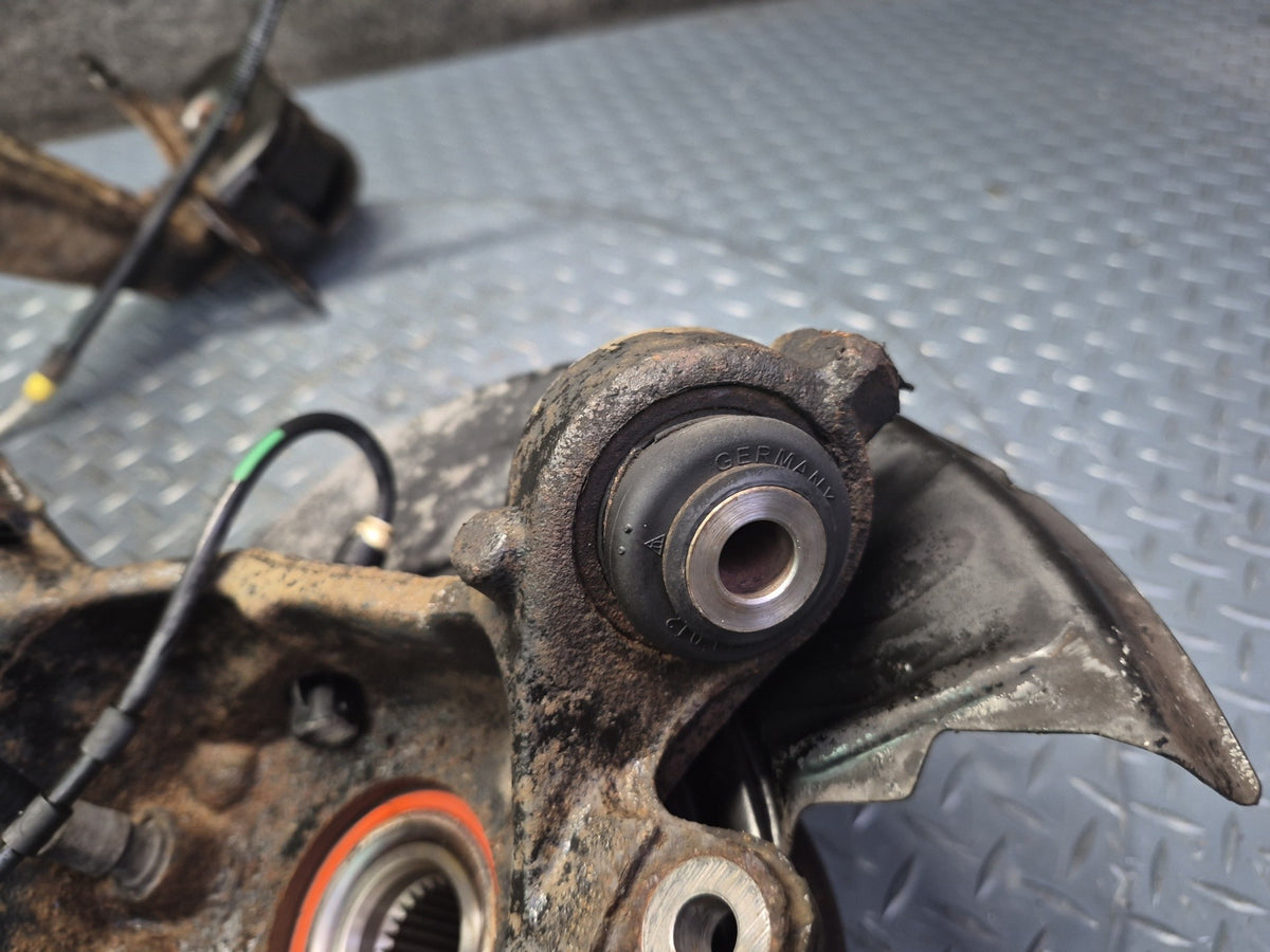 03-08 BMW E85 Z4 RWD Rear Right Spindle Knuckle Trailing Arm Hub Bearing OEM