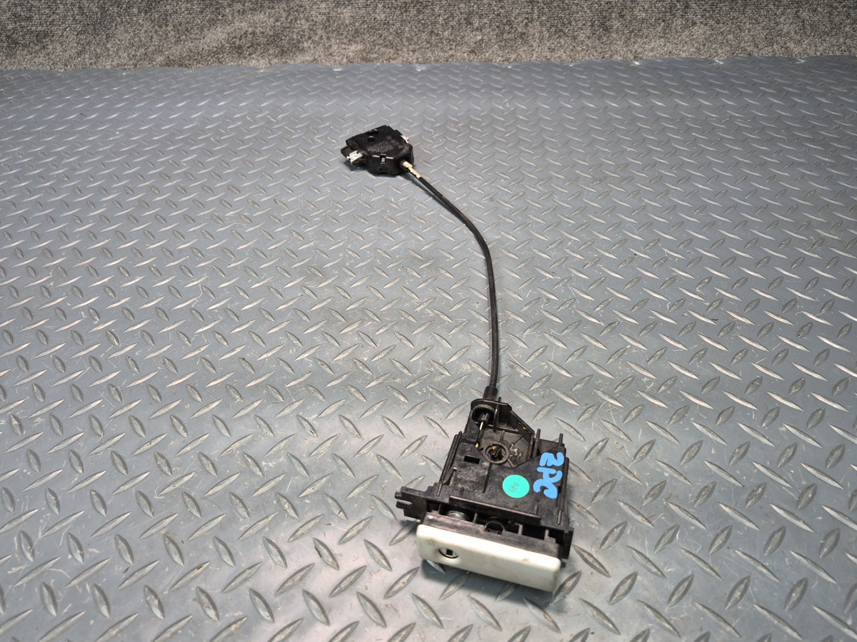 2003-2010 Porsche Cayenne 957 Glove Box Handle Lock Latch Actuator 7L5857147B