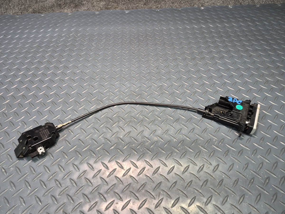 2003-2010 Porsche Cayenne 957 Glove Box Handle Lock Latch Actuator 7L5857147B