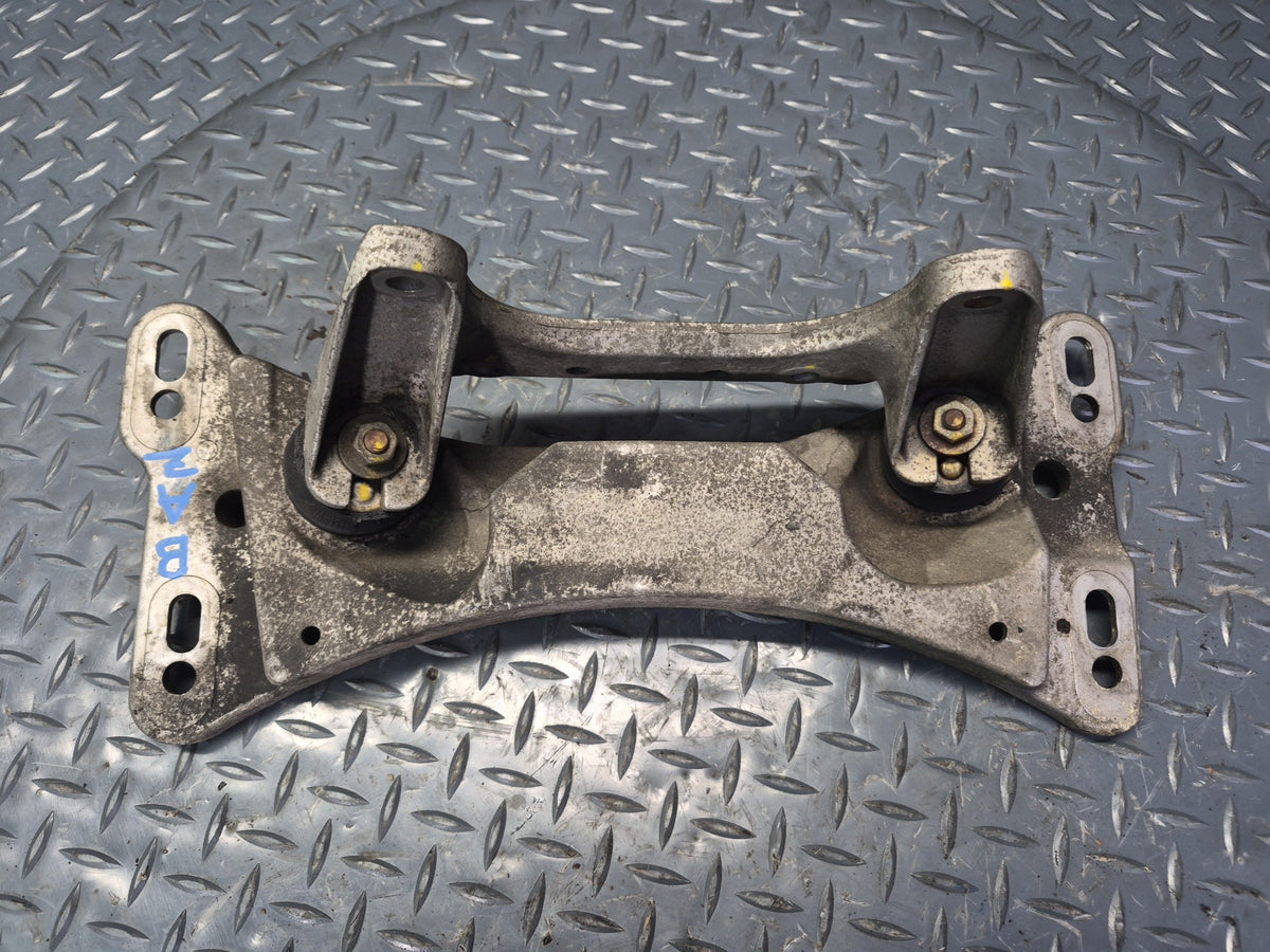 03-08 BMW E85 Z4 M/T Manual Transmission Crossmember Mount Support 101K Mile OEM