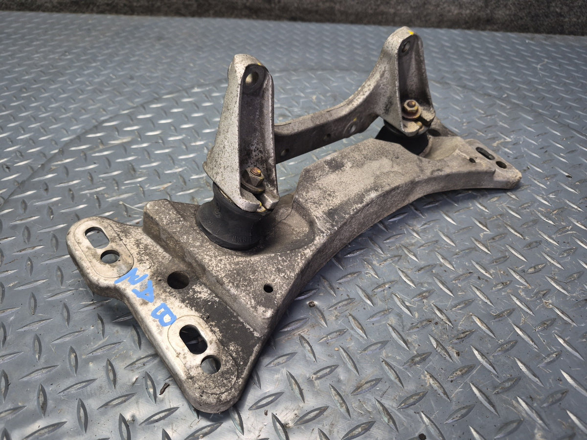 03-08 BMW E85 Z4 M/T Manual Transmission Crossmember Mount Support 101K Mile OEM