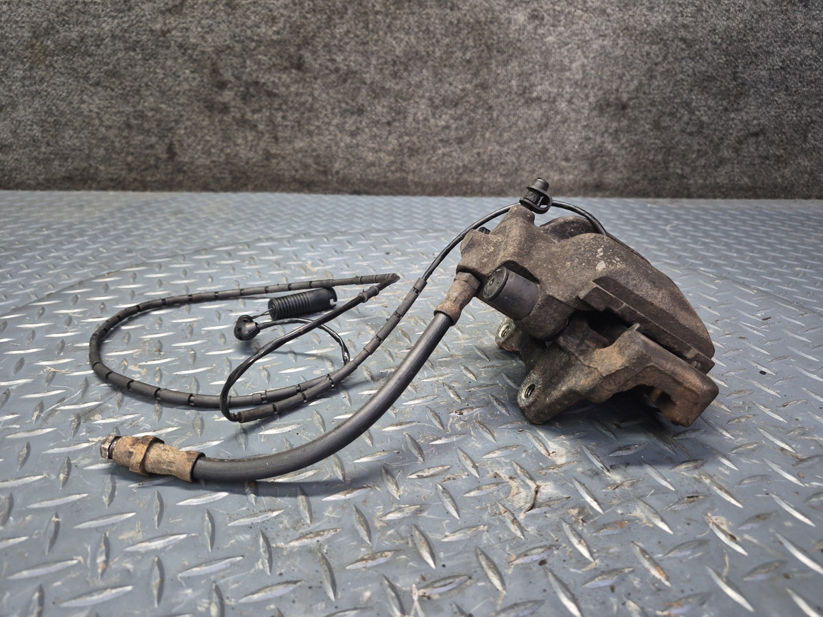 03-08 BMW E86 E85 Z4 3.0L RWD Set of 2 Rear Left & Right Brake Caliper 101K OEM