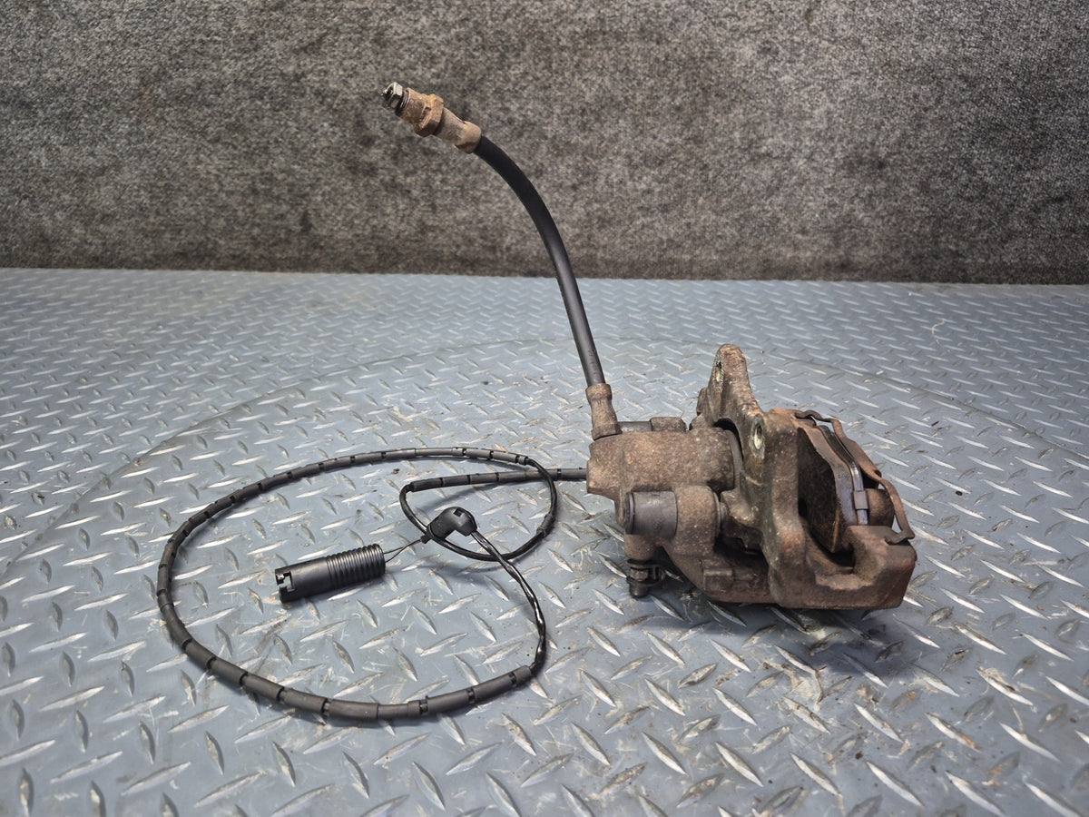 03-08 BMW E86 E85 Z4 3.0L RWD Set of 2 Rear Left & Right Brake Caliper 101K OEM