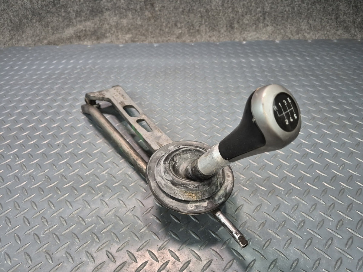 03-08 BMW E85 E86 Z4 3.0L M/T Manual Transmission Gear Shifter Arm Linkage OEM