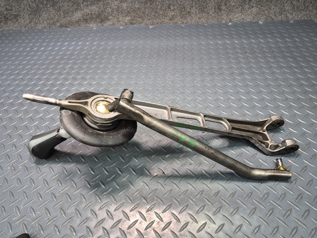 03-08 BMW E85 E86 Z4 3.0L M/T Manual Transmission Gear Shifter Arm Linkage OEM