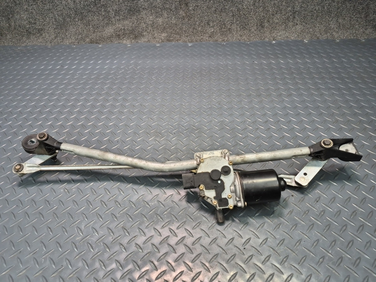 03-08 BMW E85 Z4 Front Windshield Wiper Transmission Linkage w Motor OEM