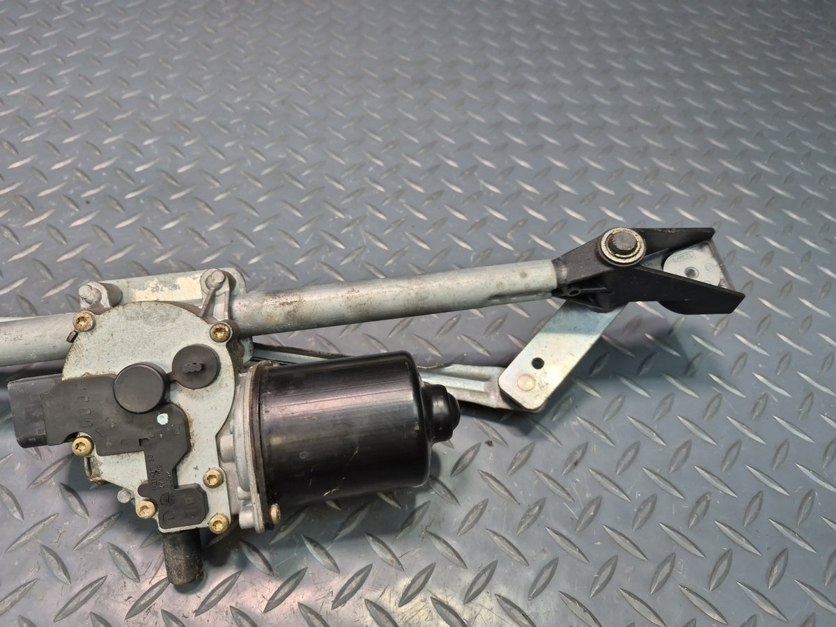 03-08 BMW E85 Z4 Front Windshield Wiper Transmission Linkage w Motor OEM