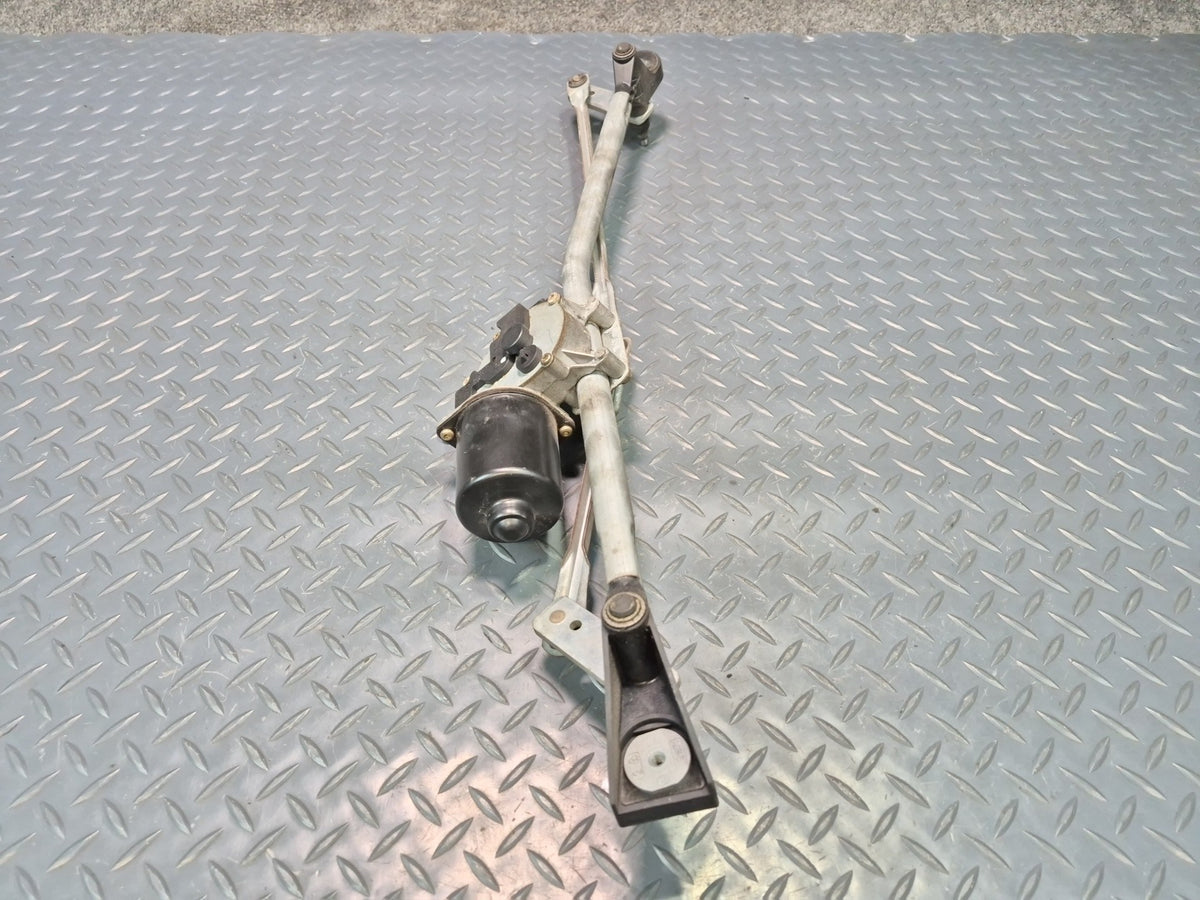 03-08 BMW E85 Z4 Front Windshield Wiper Transmission Linkage w Motor OEM