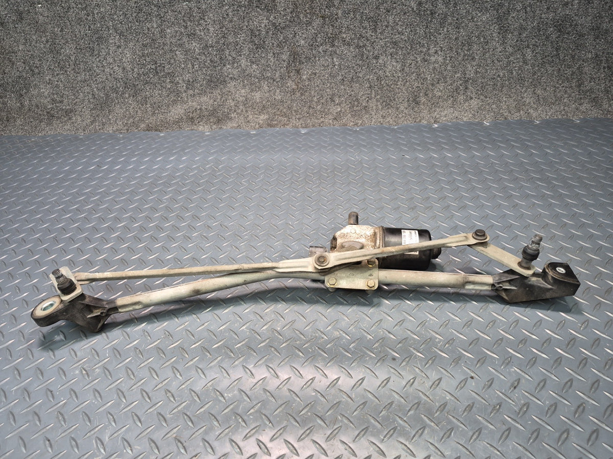 03-08 BMW E85 Z4 Front Windshield Wiper Transmission Linkage w Motor OEM