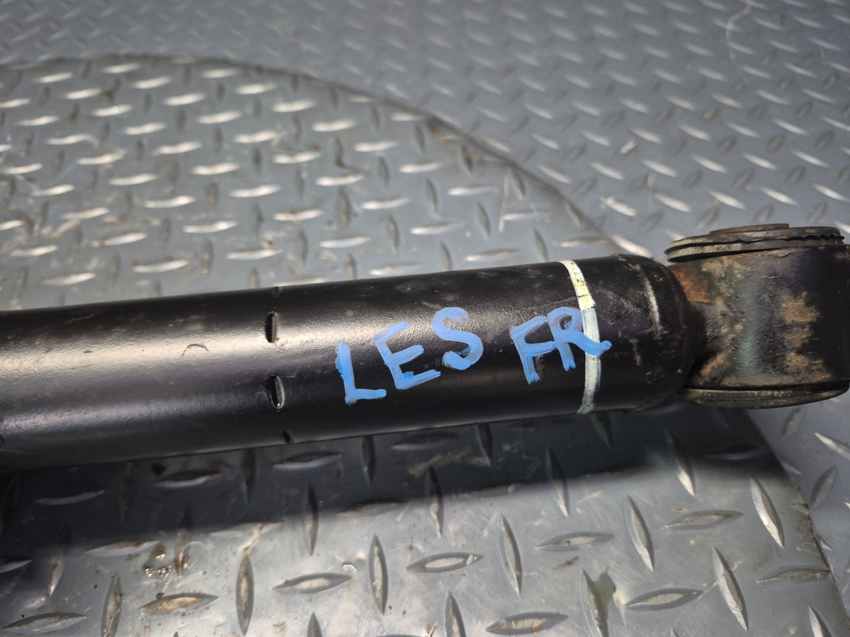 98-00 Lexus UCF20L LS400 RWD Set of 2 Front Right Left Strut Shock Absorber OEM