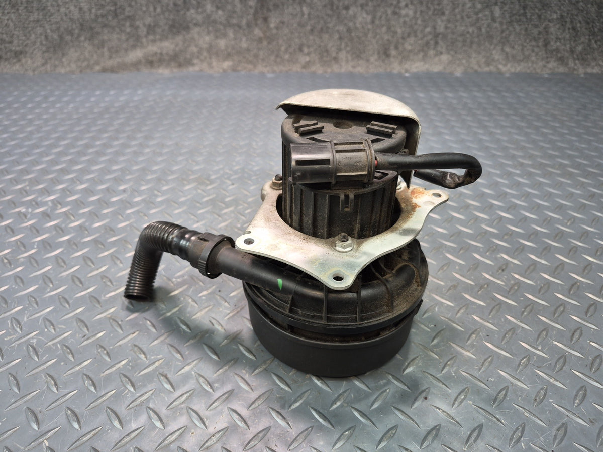 03-05 BMW E85 Z4 M54 Secondary Smog Air Injection Pump 7514953 OEM