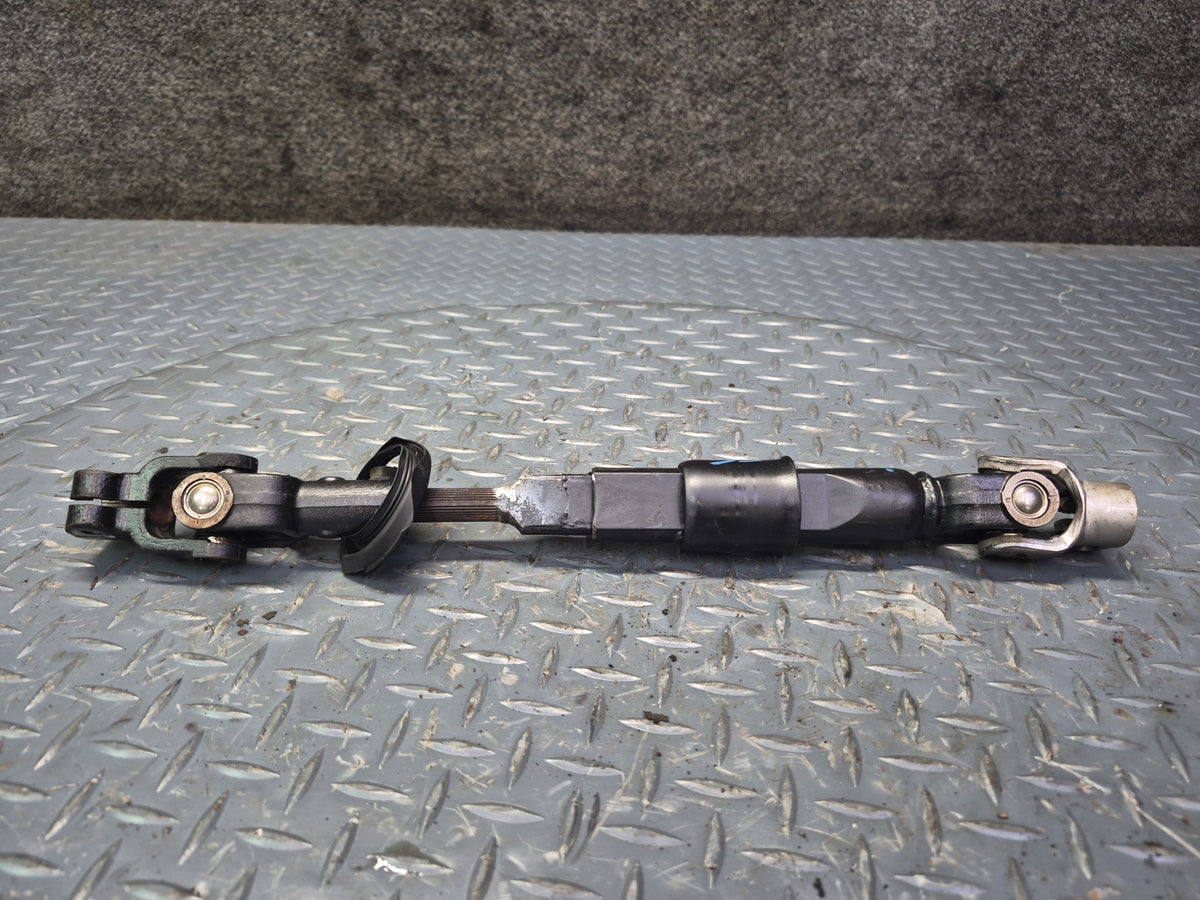 99-00 Lexus UCF20L LS400 Steering Column Intermediate Linkage U Joint Shaft OEM