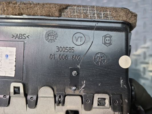 03-05 BMW E86 E85 Z4 Dash Center AC Heater Air Vent Black OEM