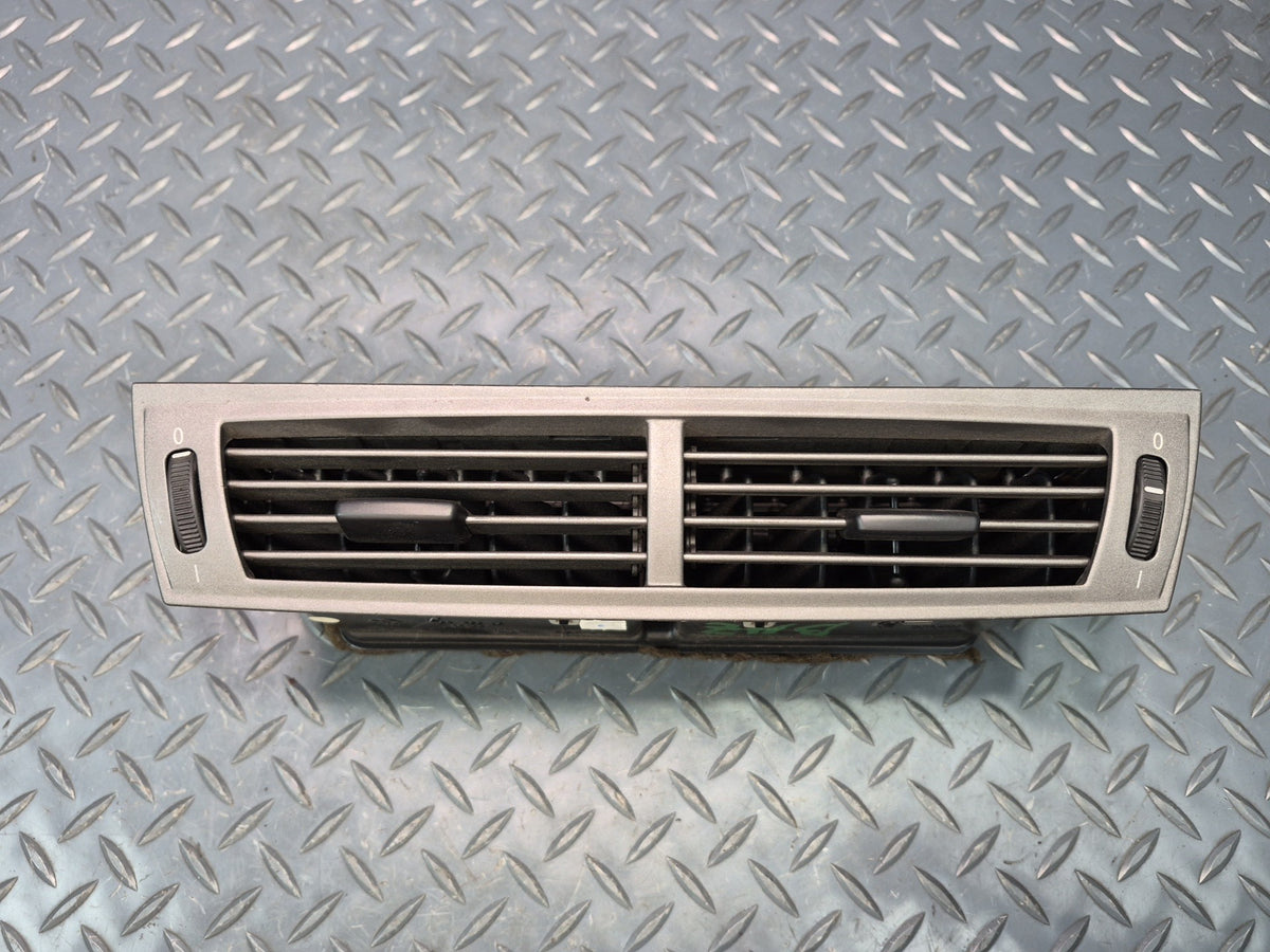 03-05 BMW E86 E85 Z4 Dash Center AC Heater Air Vent Black OEM