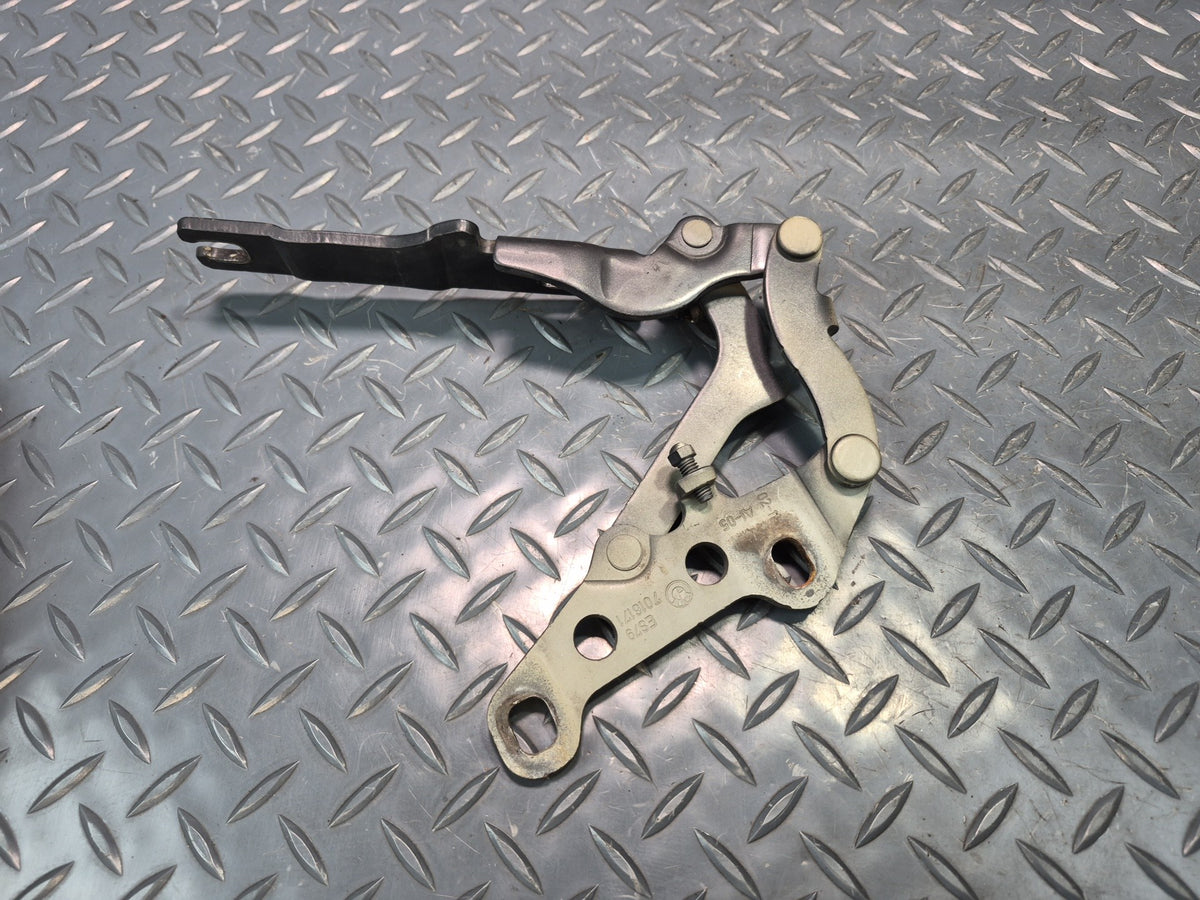 03-08 BMW E86 E85 Z4 Set of 2 Front Left & Right Hood Bonnet Hinge Gray OEM