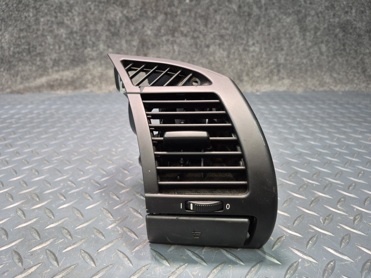 03-08 BMW E86 E85 Z4 Dash Right Air Vent Grille w CUP Holder Black 6917906 OEM