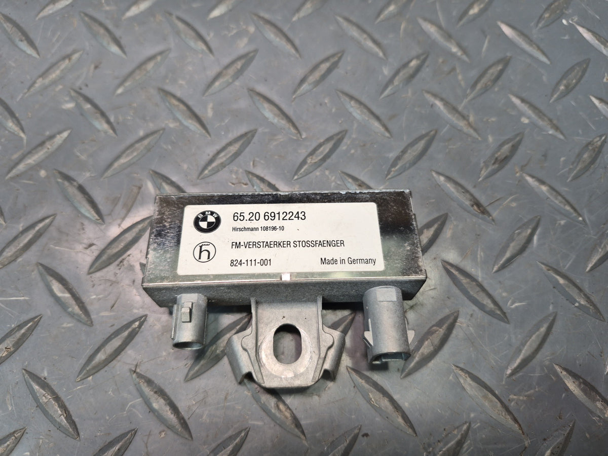 03-08 BMW E86 E85 Z4 AM FM Radio Antenna Amplifier Booster Module 6912243 OEM
