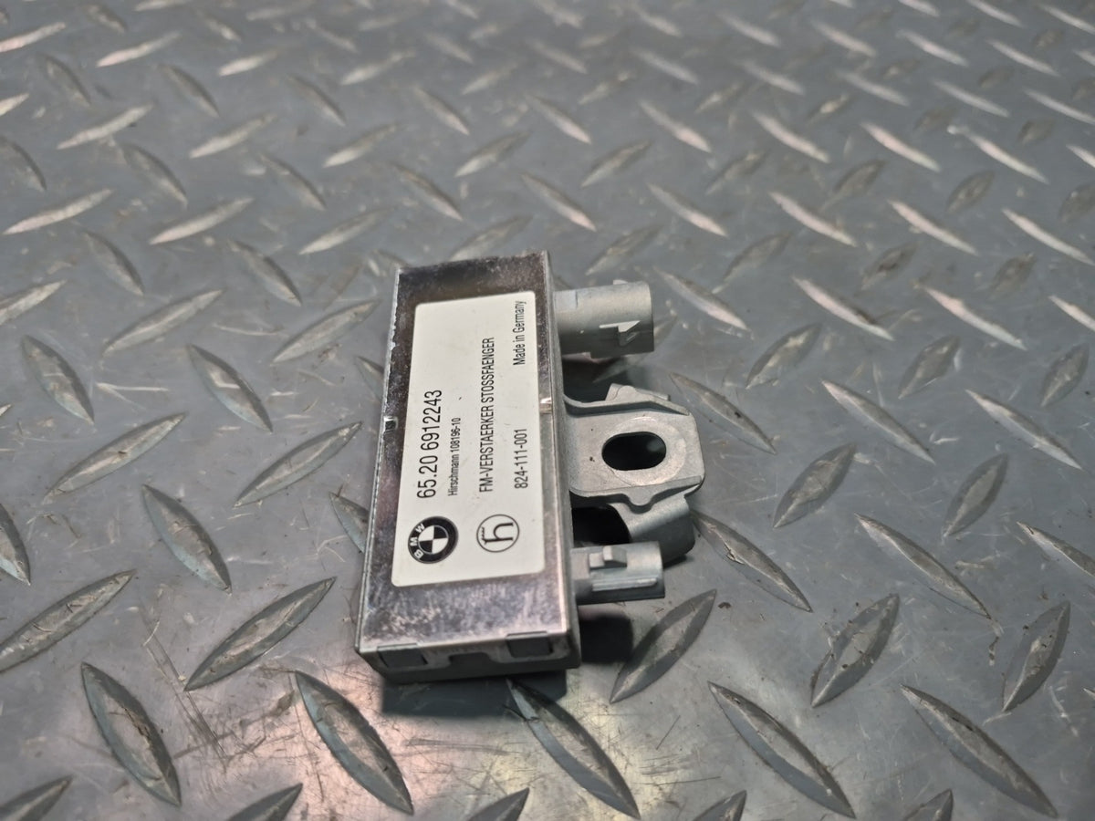 03-08 BMW E86 E85 Z4 AM FM Radio Antenna Amplifier Booster Module 6912243 OEM