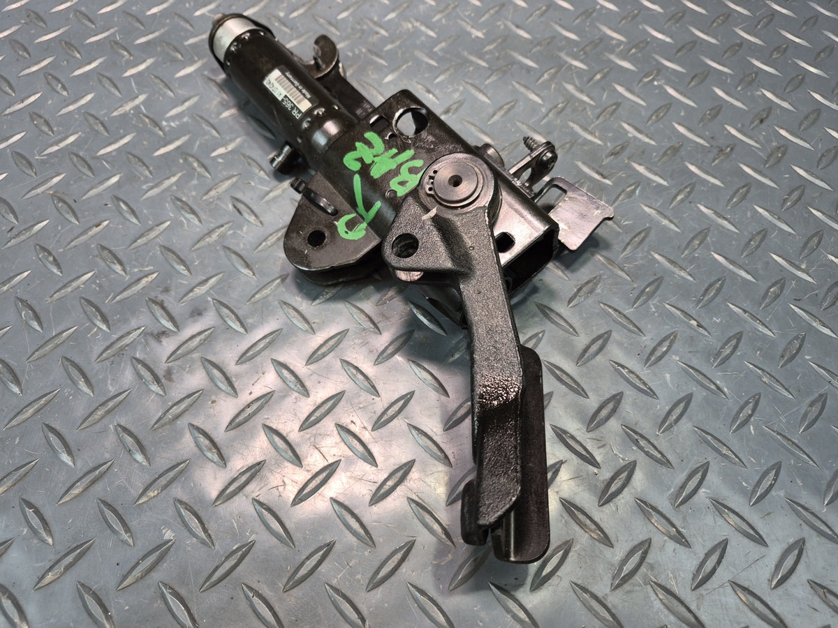 03-08 BMW Z4 E85 Right Convertible TOP Hydraulic Cylinder Hinge OEM