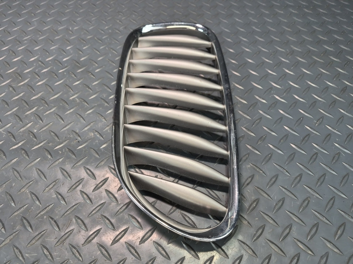 03-08 BMW E85 Z4 Set of 2 Front Left & Right Bumper Kidney Grille OEM