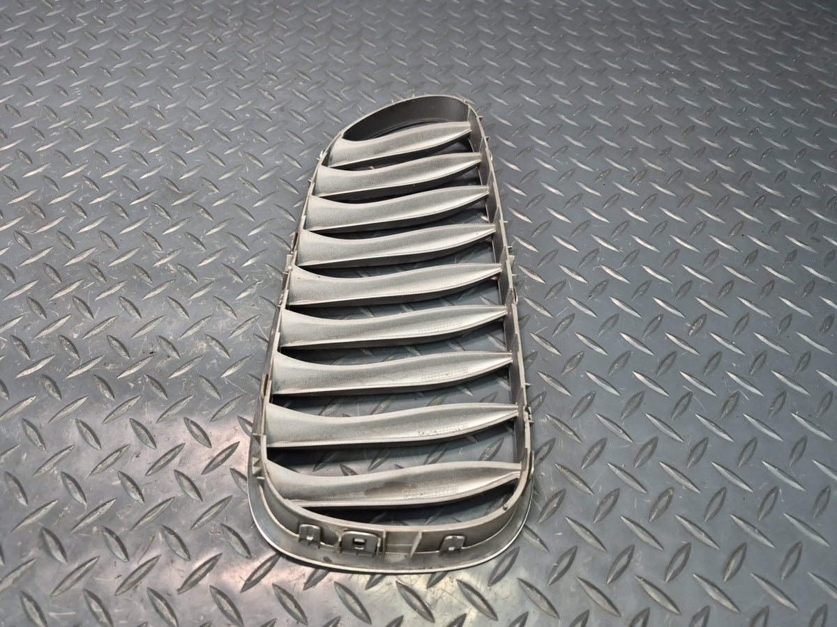 03-08 BMW E85 Z4 Set of 2 Front Left & Right Bumper Kidney Grille OEM