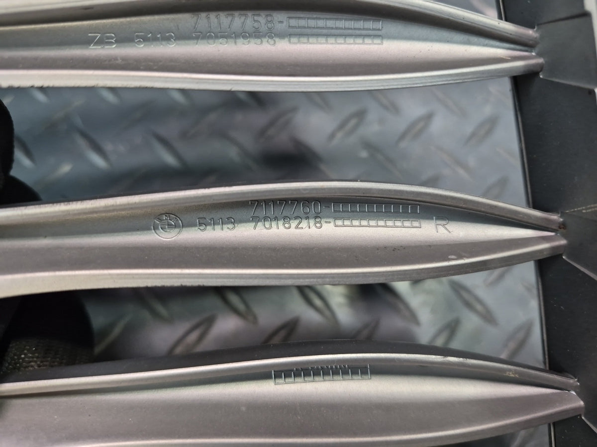 03-08 BMW E85 Z4 Set of 2 Front Left & Right Bumper Kidney Grille OEM